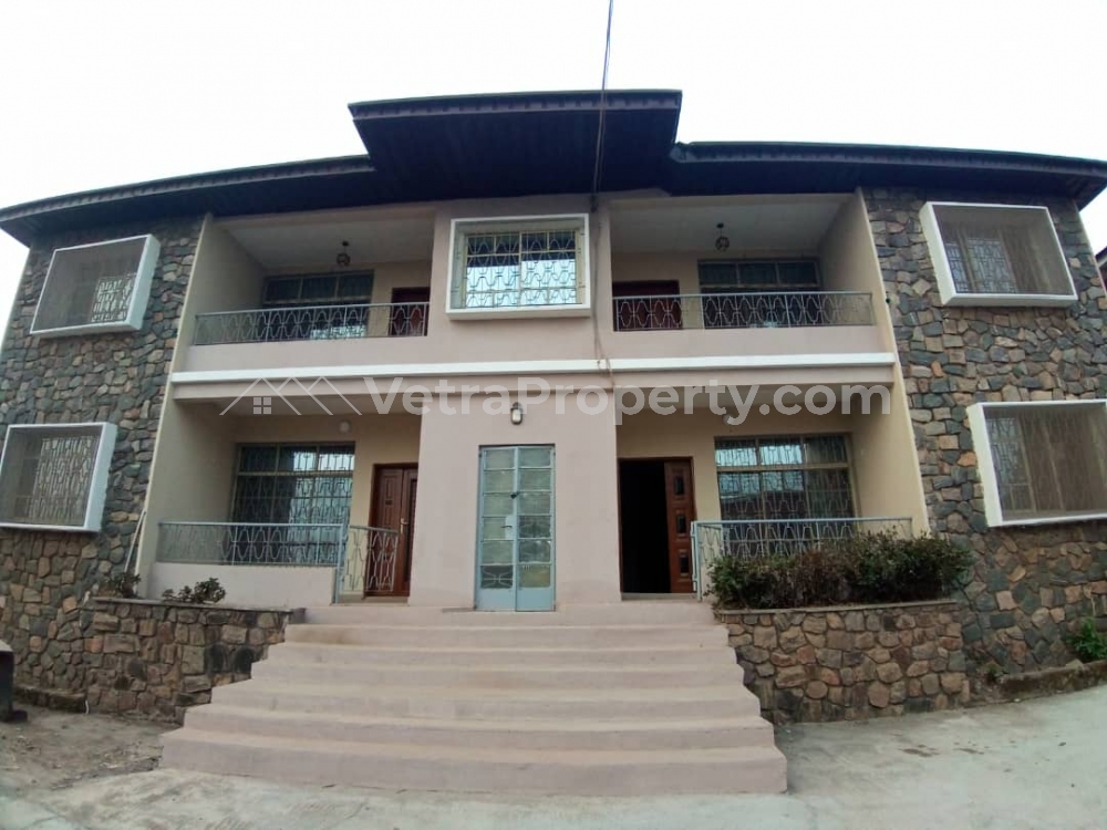  A Relatively New 3bedroom Flats @bolumole Off Ring Road, Ibadan.  3 bedroom Blocks of Flats for Sale Ibadan Oyo Vetra  Property