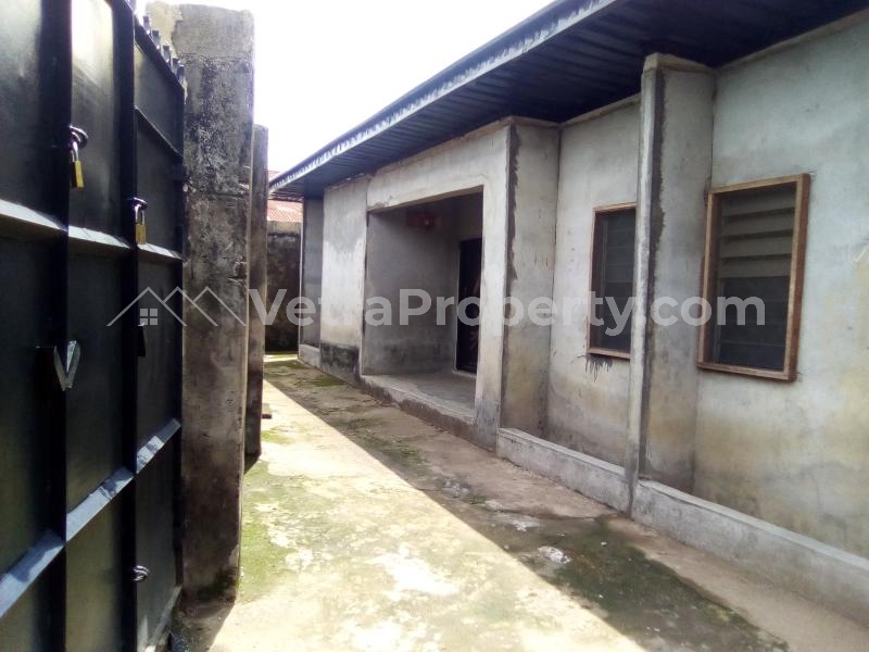  Distress Sale: 3 Bedroom Bungalow, Fenced Compound  Detached Bungalow for Sale Uyo Akwa Ibom Vetra  Property