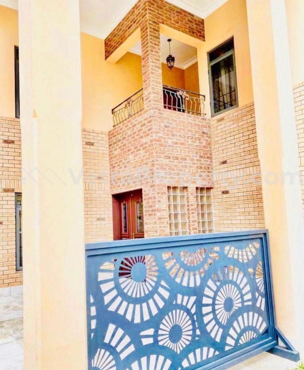  Detached 5bedroom Duplex With 2rooms Penthouse With B/q And Swimming Pool For Sale In Jabi.  5 bedroom Detached Duplex for Sale Jabi Abuja Vetra  Property