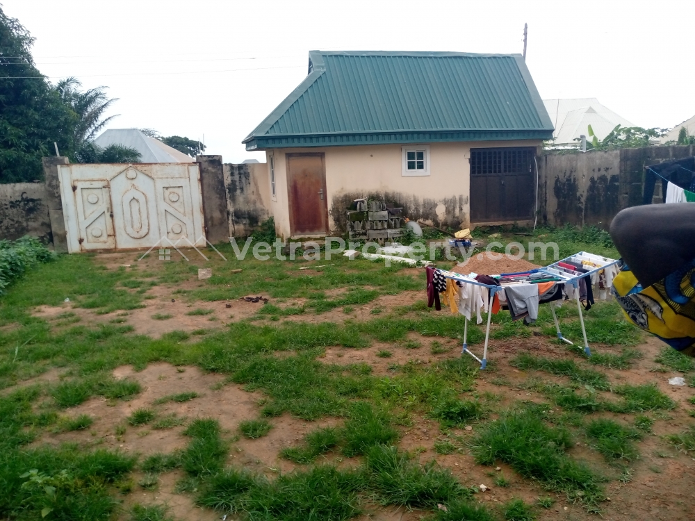 Image 1 Title
