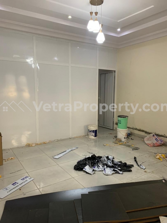  A Big Room/parlour Space Available In A 4bedroom Duplex (shared Apartment)  Mini Flat for Rent Lekki Lagos Vetra  Property