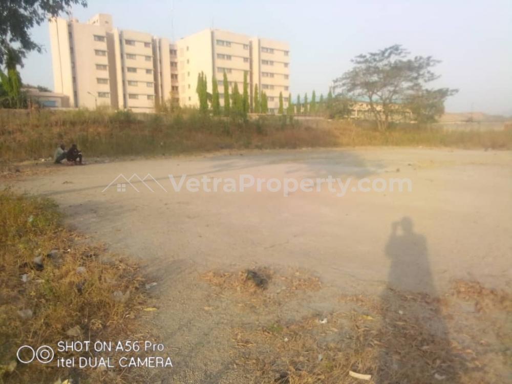  1ha Prime Multi-purpose Land In The Choice Part Of Jabi, Abuja, (on Main Road) With C Of O  Land for Sale Jabi Abuja Vetra  Property