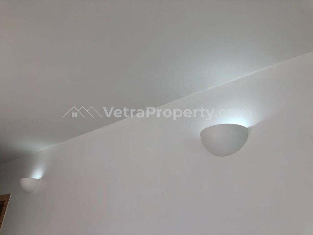 Image 1 Title