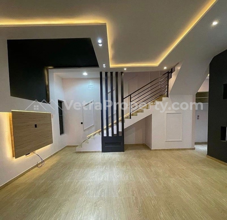 Image 1 Title