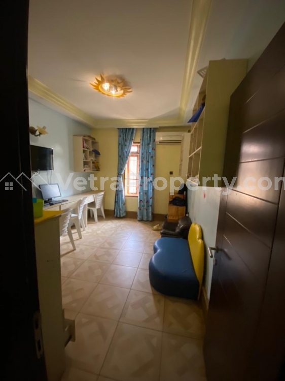 Image 1 Title