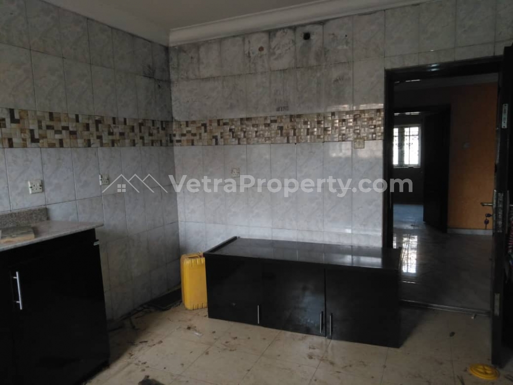  3 Bedrooms Flat With Modern Facilities :  3 bedroom Flat for Rent Ibadan Oyo Vetra  Property