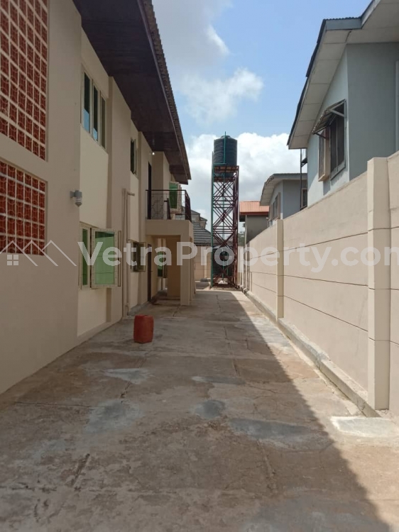  2 Nos Of 3 Bedroom Fla And 2 Nos Of 2 Bedroom Flat In D Same Compound  3 bedroom Self Contain for Rent Ibadan Oyo Vetra  Property