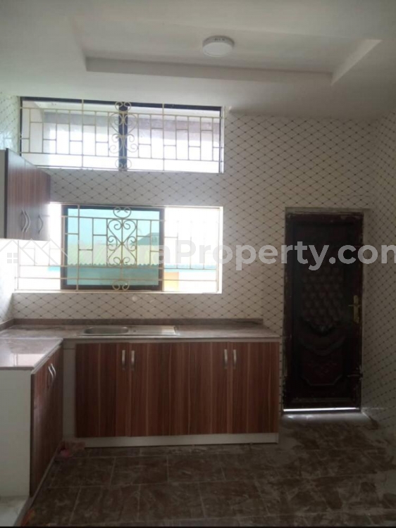  Newly Built Executive Mini Flat With Modern Finishing Upstairs, 2 Toilets, Pop Finished.  Mini Flat for Rent Gbagada Lagos Vetra  Property