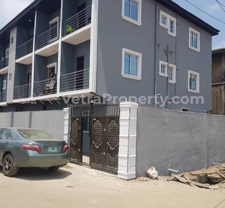  Newly Built, Very Spacious Room Selfon Contain, Situated Off Bajuliaye Road , Up Flat (1 Unit Left ) Rent 350k (1 Year 6months Rent Required) Rent 18months: 525k Agency 70k, Legal 70k Caution Deposit: 30k Total: 695k  Self Contain for Rent Shomolu Lagos Vetra  Property