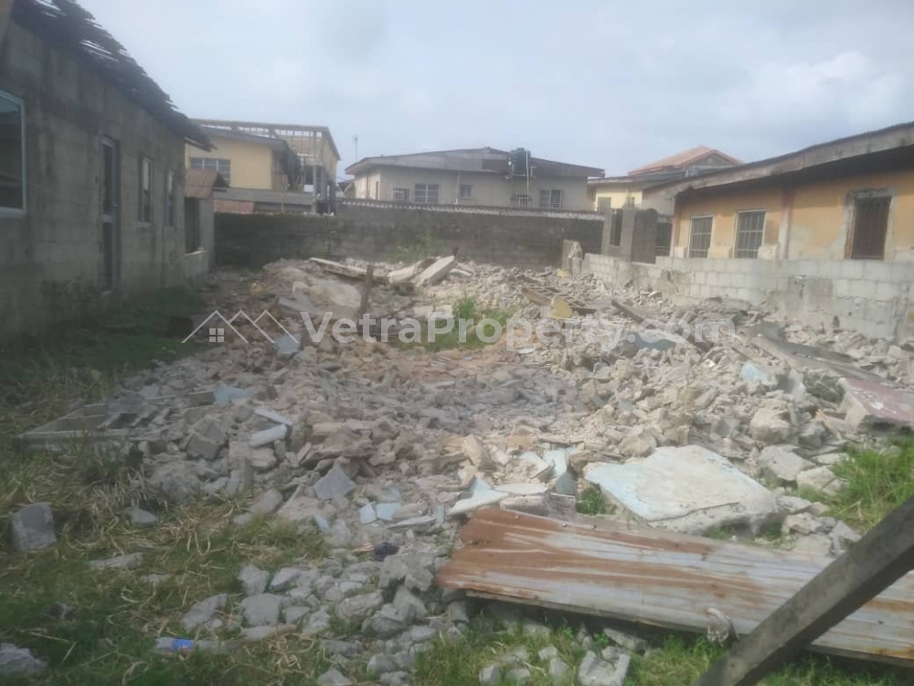  Hot Cake!! Half Plot Of Land At Akoka University Of Lagos Arra Going For 5.5million, It Can Be Use To Build Apartments, Church, School.etc  Land for Sale Yaba Lagos Vetra  Property