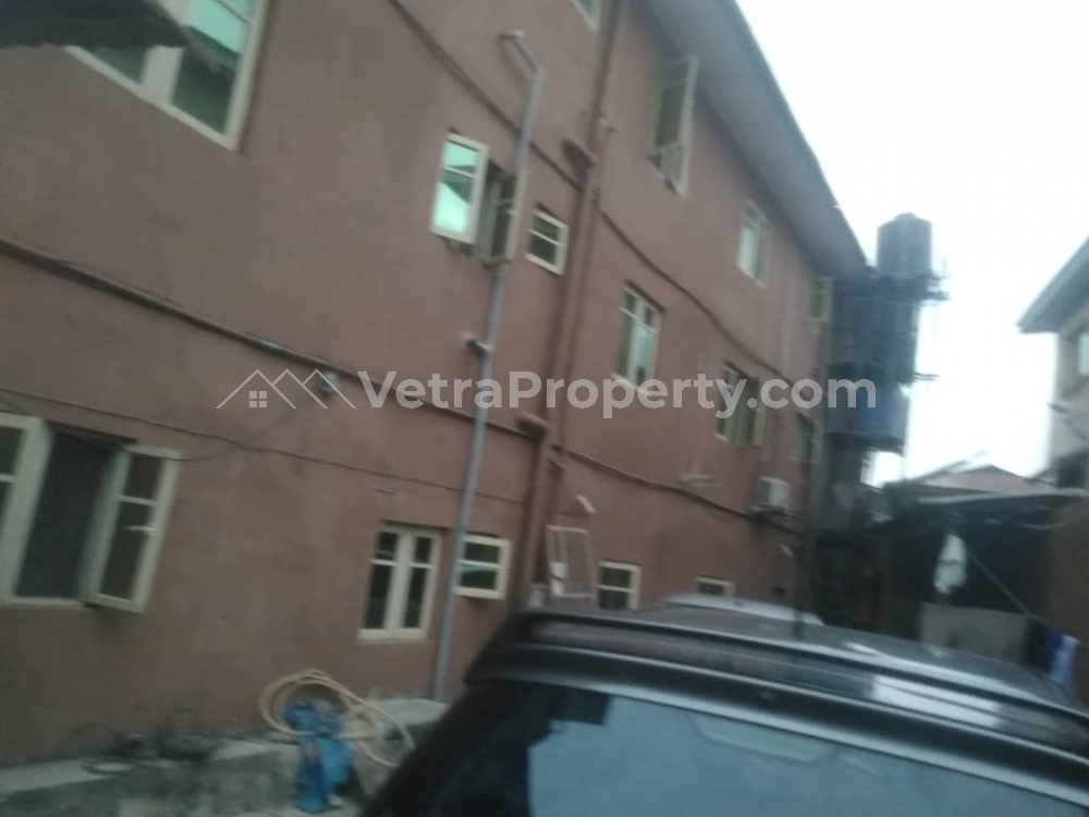  *just Out!!! Standard Room Self Contained Rent 180k At Akoka, Fully Tiles, Gated With Parking Space, Big Kitchen, And Neat Bathroom , But The Room Is Not Big...pay And Move In..* *pictures Available, Pay N Move In...  Flat for Rent Yaba Lagos Vetra  Property