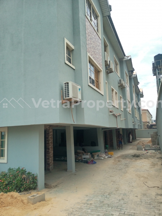  A Room Self-contain To Share Kitchen  Mini Flat for Rent Lekki Lagos Vetra  Property