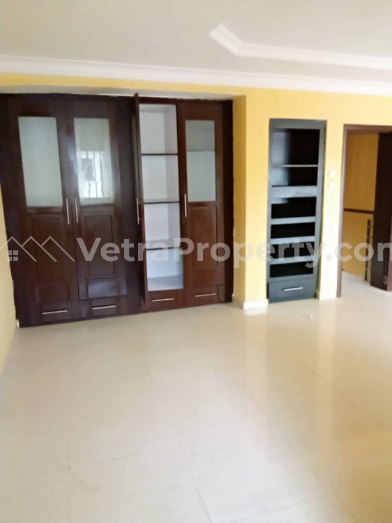  3 Bedroom Flat, With En-suite Rooms And A Room Bq  Flat for Rent Lekki Lagos Vetra  Property