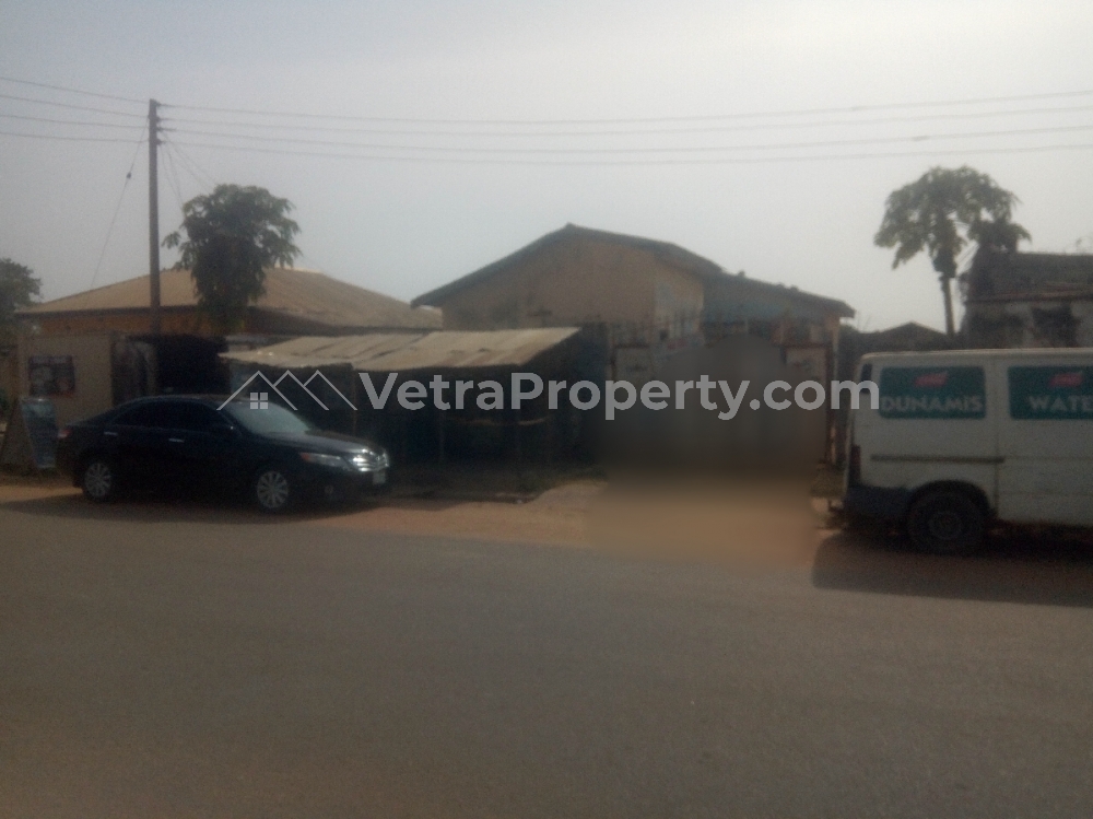  Commercial or residential FHA 3 bedroom flat with BQ land space for sale on the major tarred road inside Federal Housing Authority Estate Lugbe  House for Sale Lugbe Abuja Vetra  Property