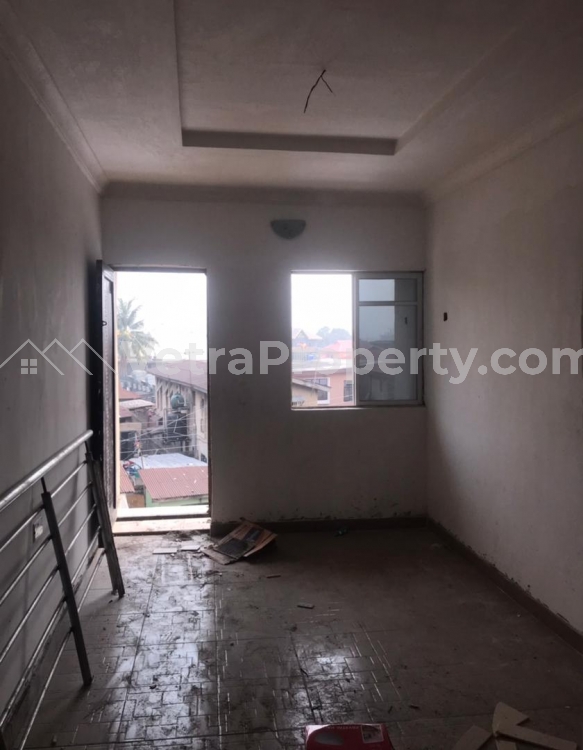  Newly built pop finished spacious room self contain with cross ventilation and private balcony, up flat  Flat for Rent Yaba Lagos Vetra  Property