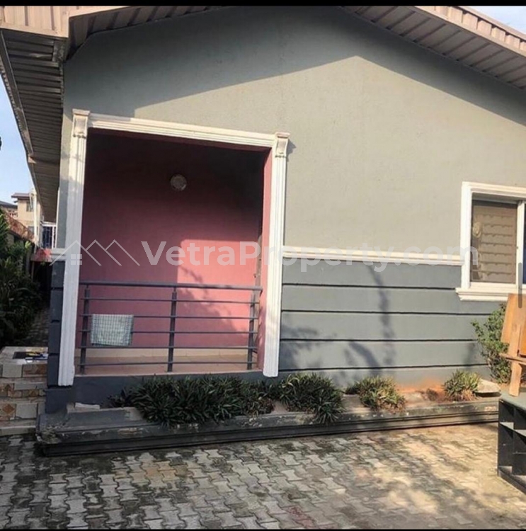 Image 1 Title