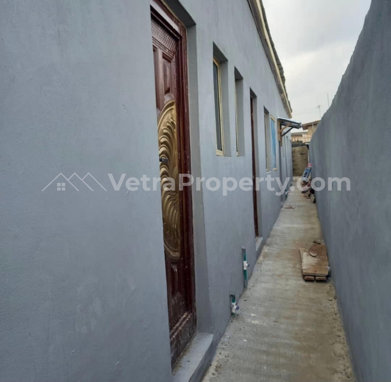  Newly built decent and spacious self contained  Flat for Rent Shomolu Lagos Vetra  Property