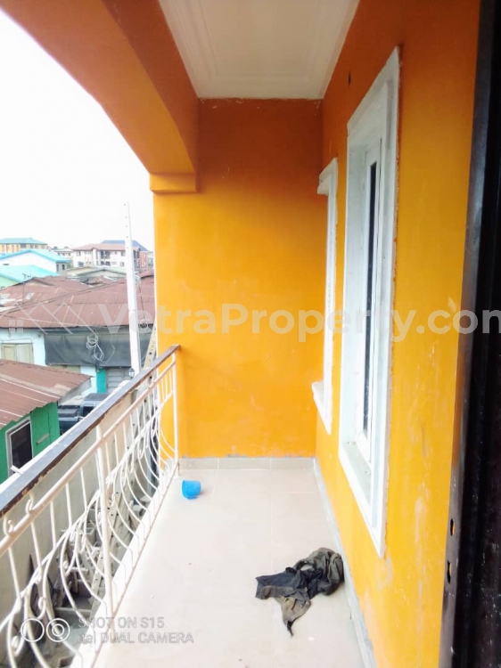  Executive miniflat with two toilets and wadrobe in a very decent place in abule Ijesha yaba baths, wadrobe etc in a very decent environment at  Flat for Rent Yaba Lagos Vetra  Property