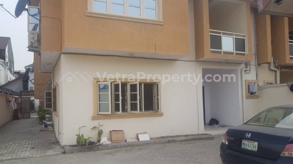 A Roomself contain to let in lekki phase 1 for 800k.  Flat for Rent Lekki Lagos Vetra  Property