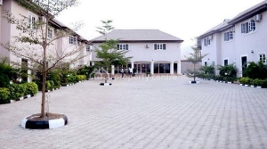 Hotel/ Guest House Hotel/Guest House for Sale Makurdi Benue Vetra  Property