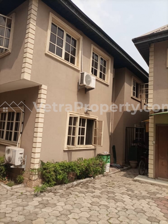  6bedroom Mansion wth 2numbers 2bedroom as BQ, built on  Flat for Sale Ojodu Lagos Vetra  Property