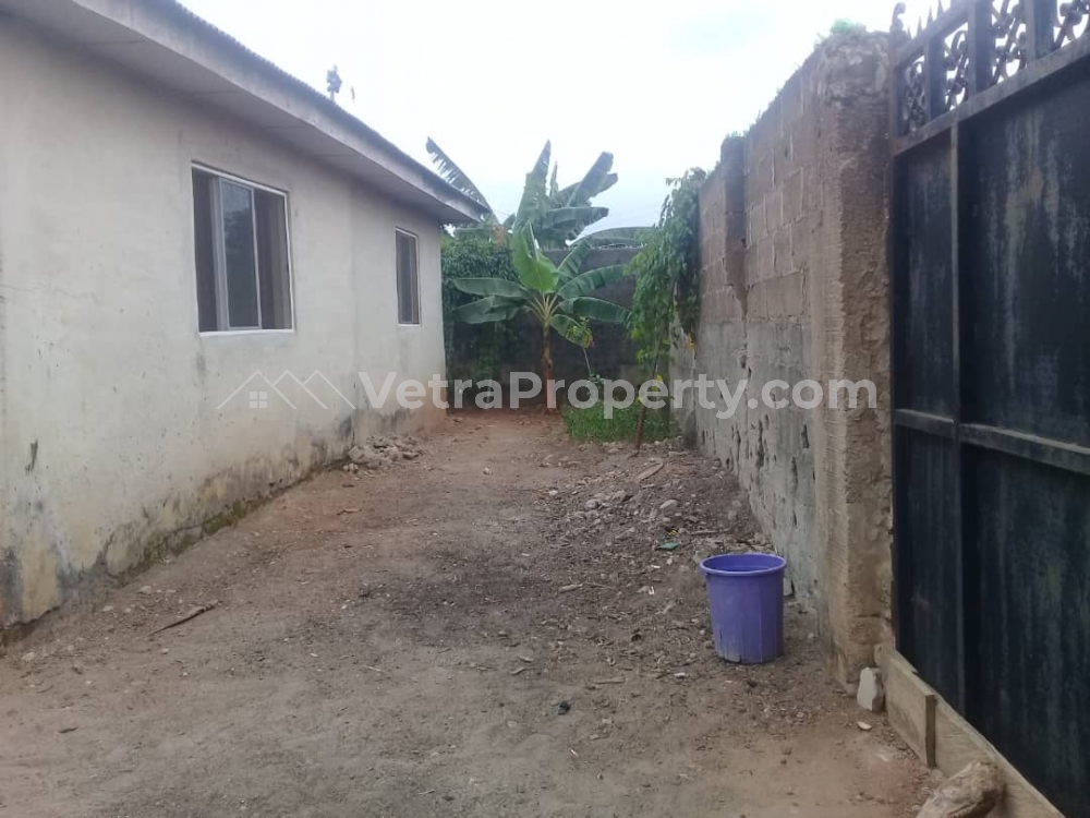  Bungalow with 2 units of mini flats, 2 bedroom flat  2 bedroom House for Sale Ado Odo Ota Ogun Vetra  Property