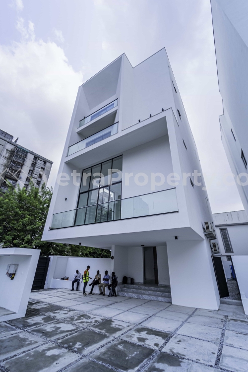  6 Bedroom Detached House in Ikoyi  6 bedroom House for Sale Ikoyi Lagos Vetra  Property