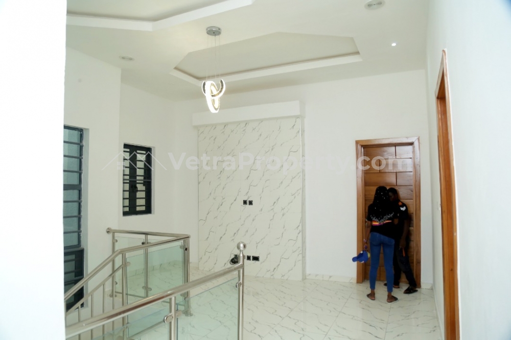 Image 1 Title