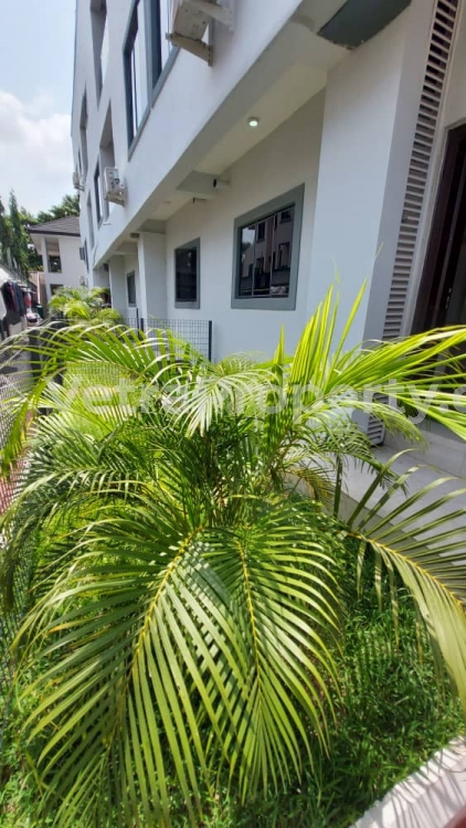 Image 1 Title