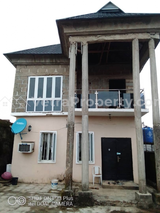  4 bedroom flat with two ante rooms, two seating rooms, dinning room, mini store, kitchen, 5 toilets.  4 bedroom Flat for Sale Alimosho Lagos Vetra  Property