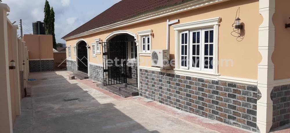  3 bedroom bungalow at in a serene environment at akoto elebu  3 bedroom Flat for Rent Ibadan Oyo Vetra  Property