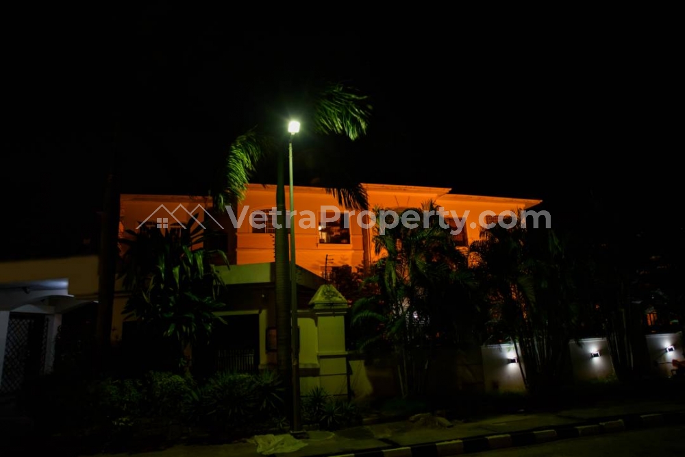 Image 1 Title