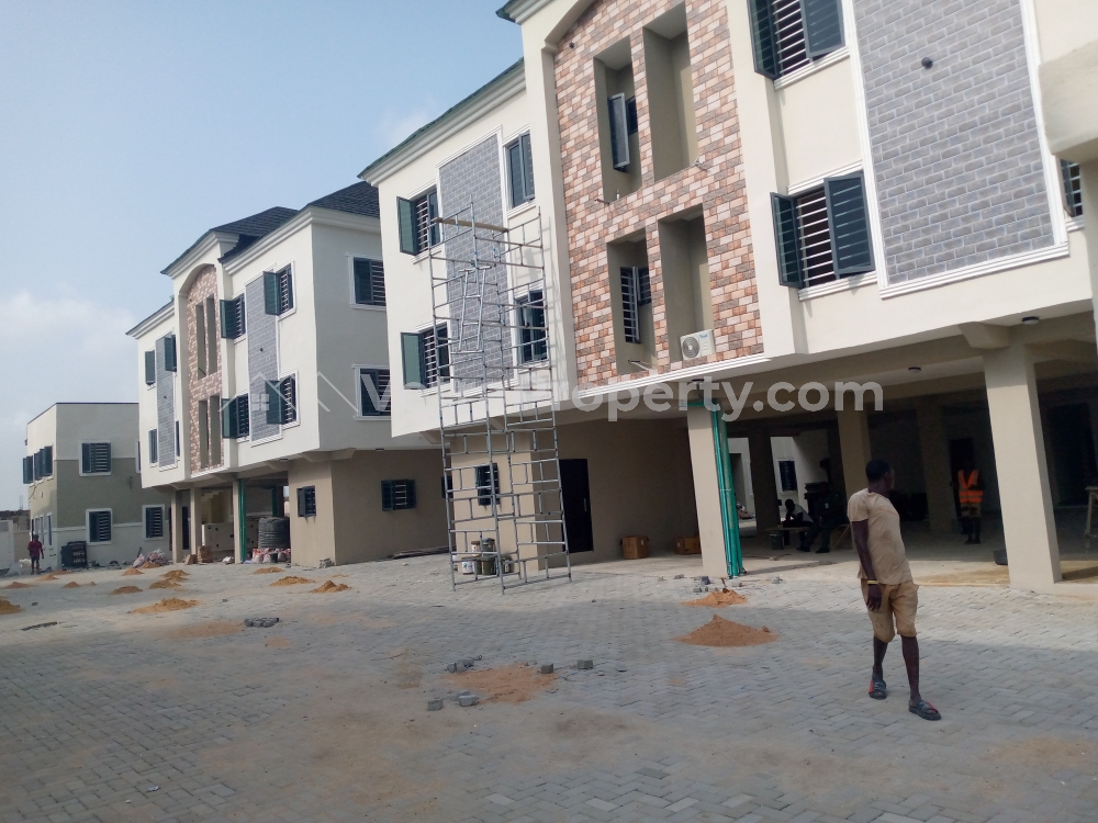  Paradise newly built all rooms 3 bedrooms with swimming pool,water treatment plant and 24 hours light  3 bedroom Flat for Rent Lekki Lagos Vetra  Property