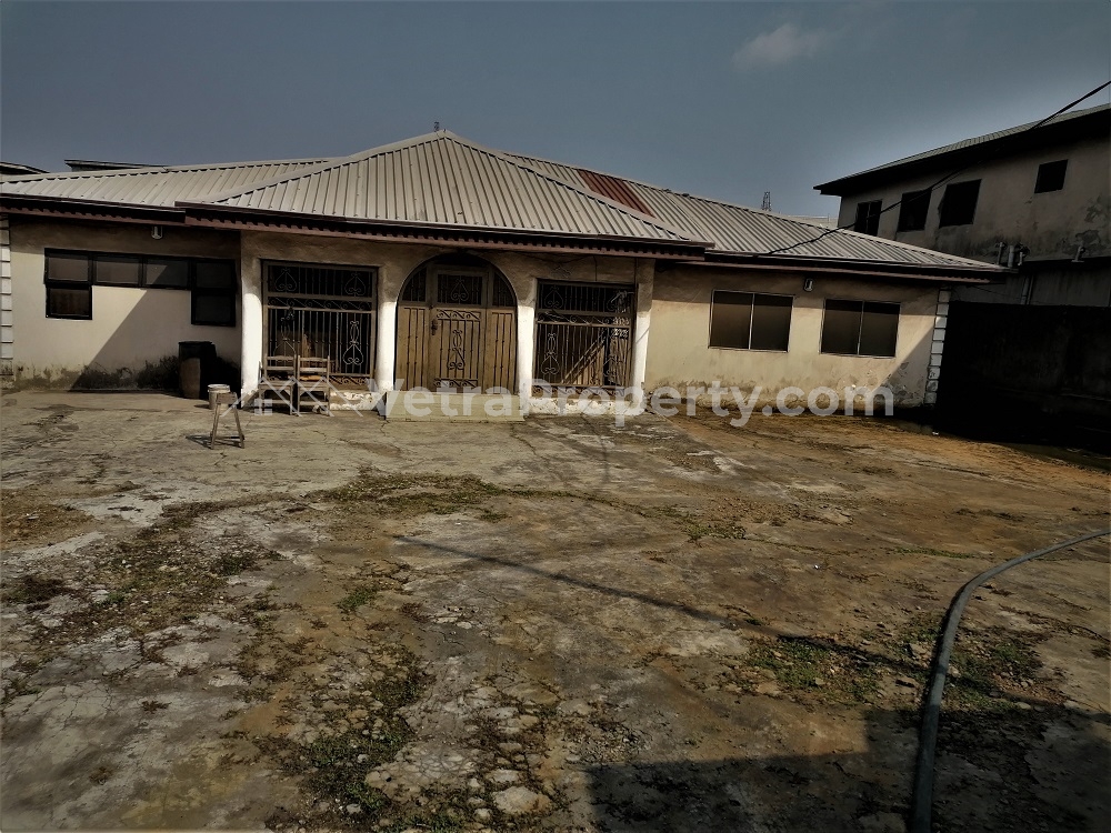  fence and gated 718,Sqm Land with a demolish able bungalow  Land for Sale Ikeja Lagos Vetra  Property