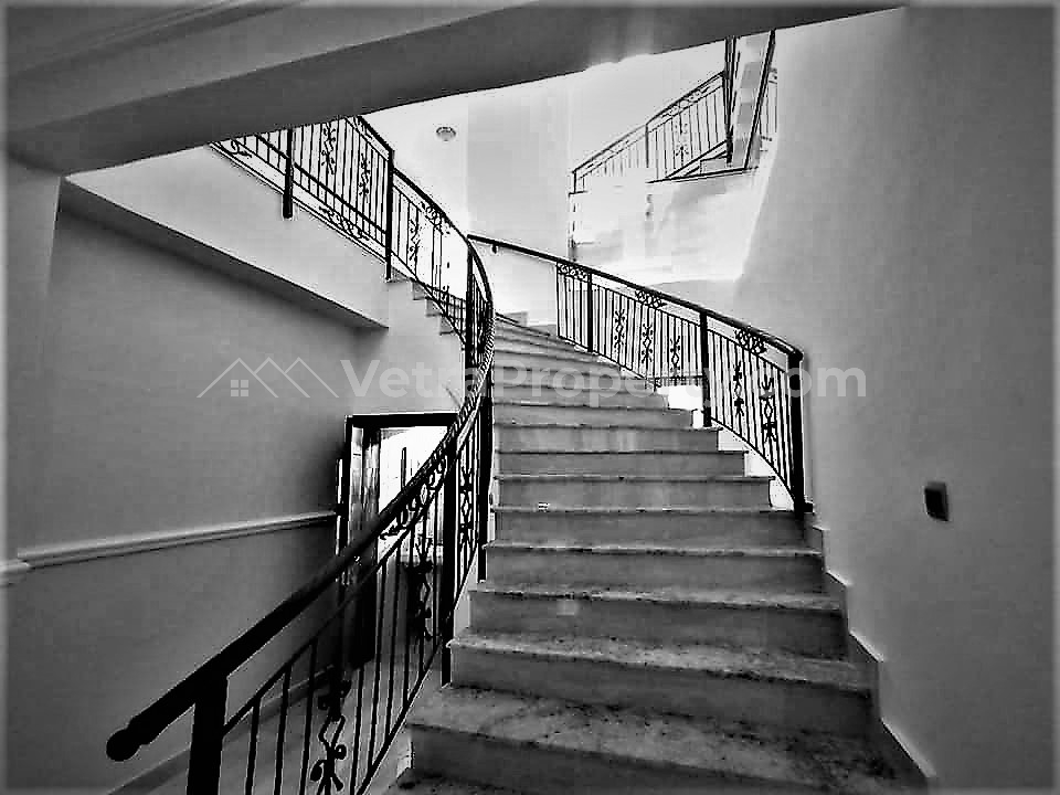 Image 1 Title