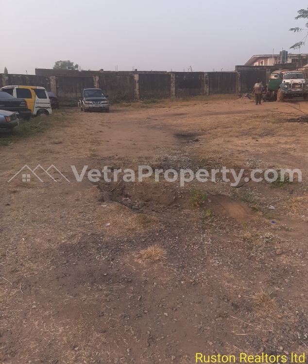  1150sm commercial land at Ibadan -Ife road  Land for Sale Ibadan Oyo Vetra  Property