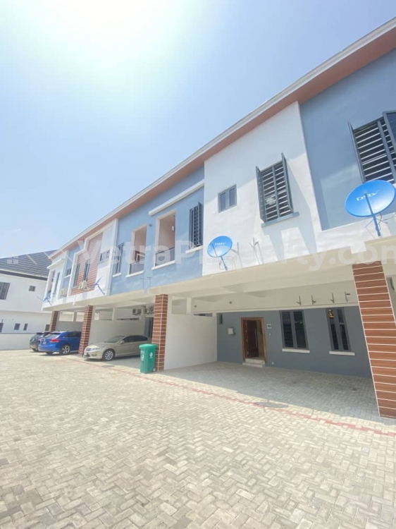  Spacious 4 bedroom Terrace Duplex available for sale at Chevron, Lekki.  4 bedroom House for Sale Lekki Lagos Vetra  Property