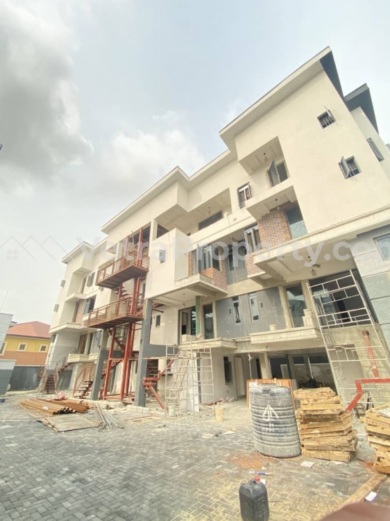  This lovely 4 Bedroom Terrace With 1 BQ is available for sale at Ikate Elegushi.  4 bedroom House for Sale Lekki Lagos Vetra  Property