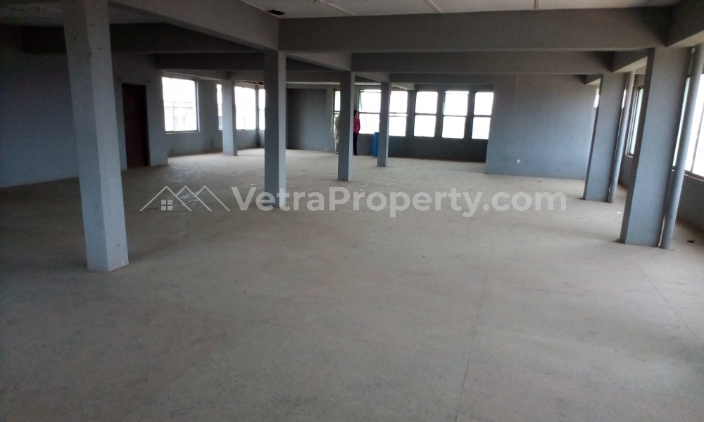  A 200sqm standard spacious open office space at Akinyemi off ring road, by the road side  Flat for Rent Ibadan Oyo Vetra  Property