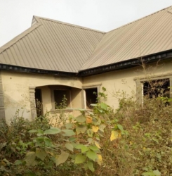 Standard 4 Bedrooms Bungalow Detached Bungalow for Sale Ibadan Oyo Vetra  Property