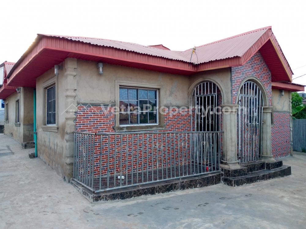  Strategic 4 bedroom bungalow in a nice neighborhood  4 bedroom House for Sale Ibadan Oyo Vetra  Property