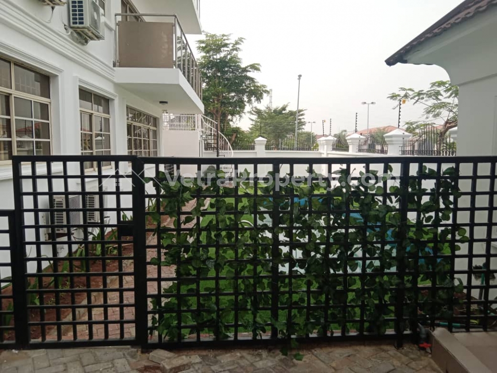  Luxurious 3 Bedroom with swimming pool inside an Secured Estate  3 bedroom Flat for Short let Ikoyi Lagos Vetra  Property