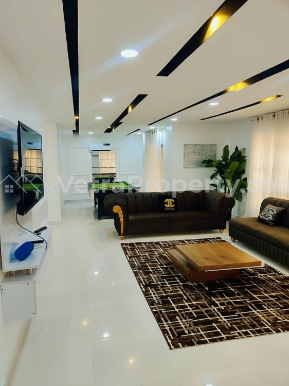  Executive 4 Bedroom with Two Living Room's Comes with 24 Hours Electricity and Security Paid DStv Free Netflix Free WI-FI  3 bedroom Flat for Short let Lekki Lagos Vetra  Property