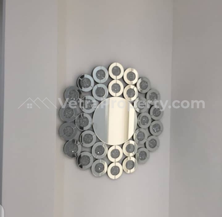 Image 1 Title