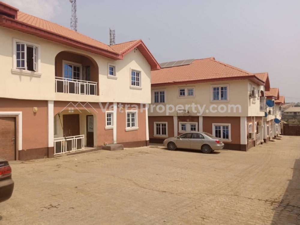  MINI ESTATE COMPRISES OF EIGHTEEN UNITS 2BEDROOM FLATS WITH 2UNITS OF3BEDROOMFLATS ON A3ANDHALF PLOT OF LAND  House for Sale Abeokuta Ogun Vetra  Property