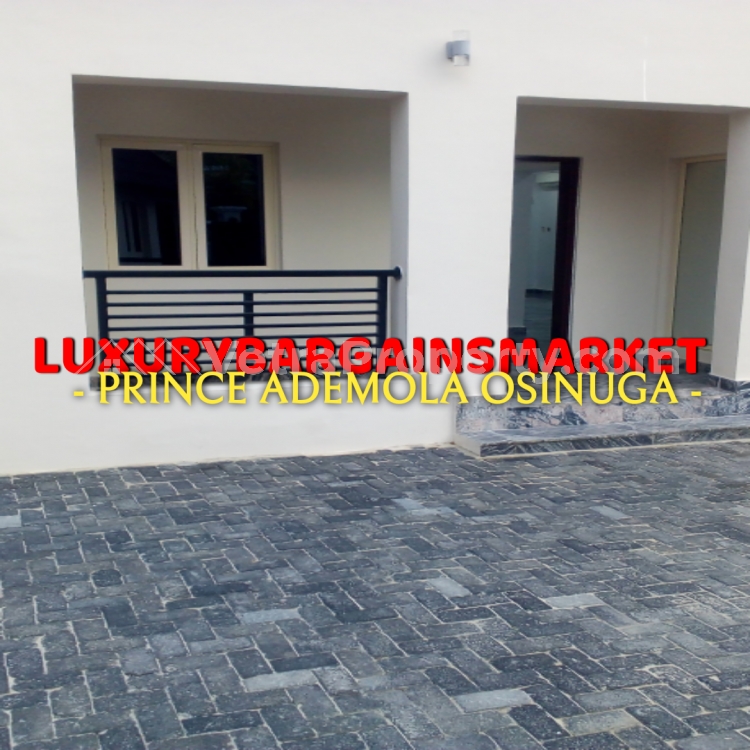  PRINCE ADEMOLA OSINUGA OFFERS!!! DETACHED 5 BEDROOM HOUSE + PRIVATE POOL+ 2 ROOMS BQ IN BANANA ISLAND ESTATE @N21M X 2YRS MINIMUM  5 bedroom House for Rent Ikoyi Lagos Vetra  Property
