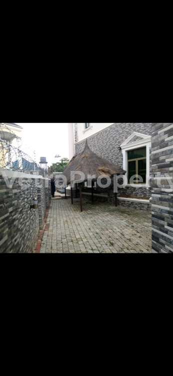 Image 1 Title