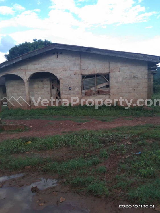  Twin flats of 3 bedrooms house for sale  House for Sale Ibadan Oyo Vetra  Property