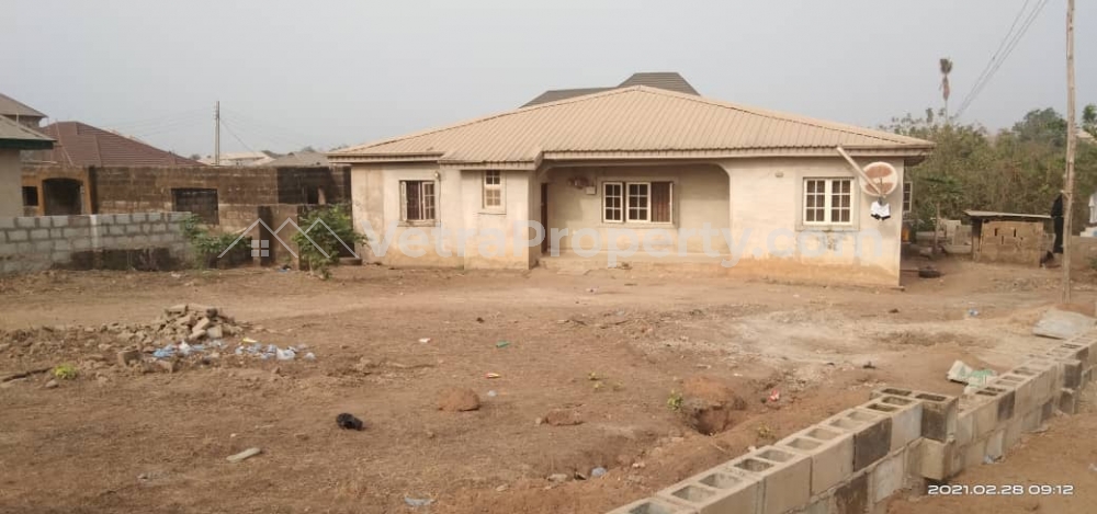  4 bedrooms flat  House for Sale Ibadan Oyo Vetra  Property