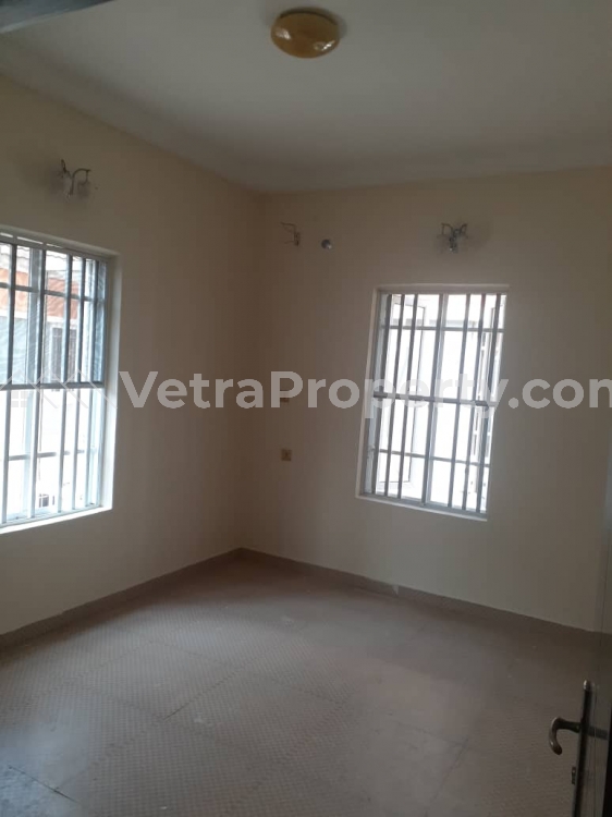  Shared apartment available in Southernview estate eleganza bus/stop  Flat for Rent Lekki Lagos Vetra  Property